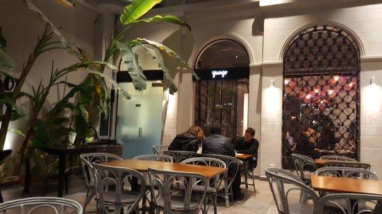 Yungo Cafe & Bistro
